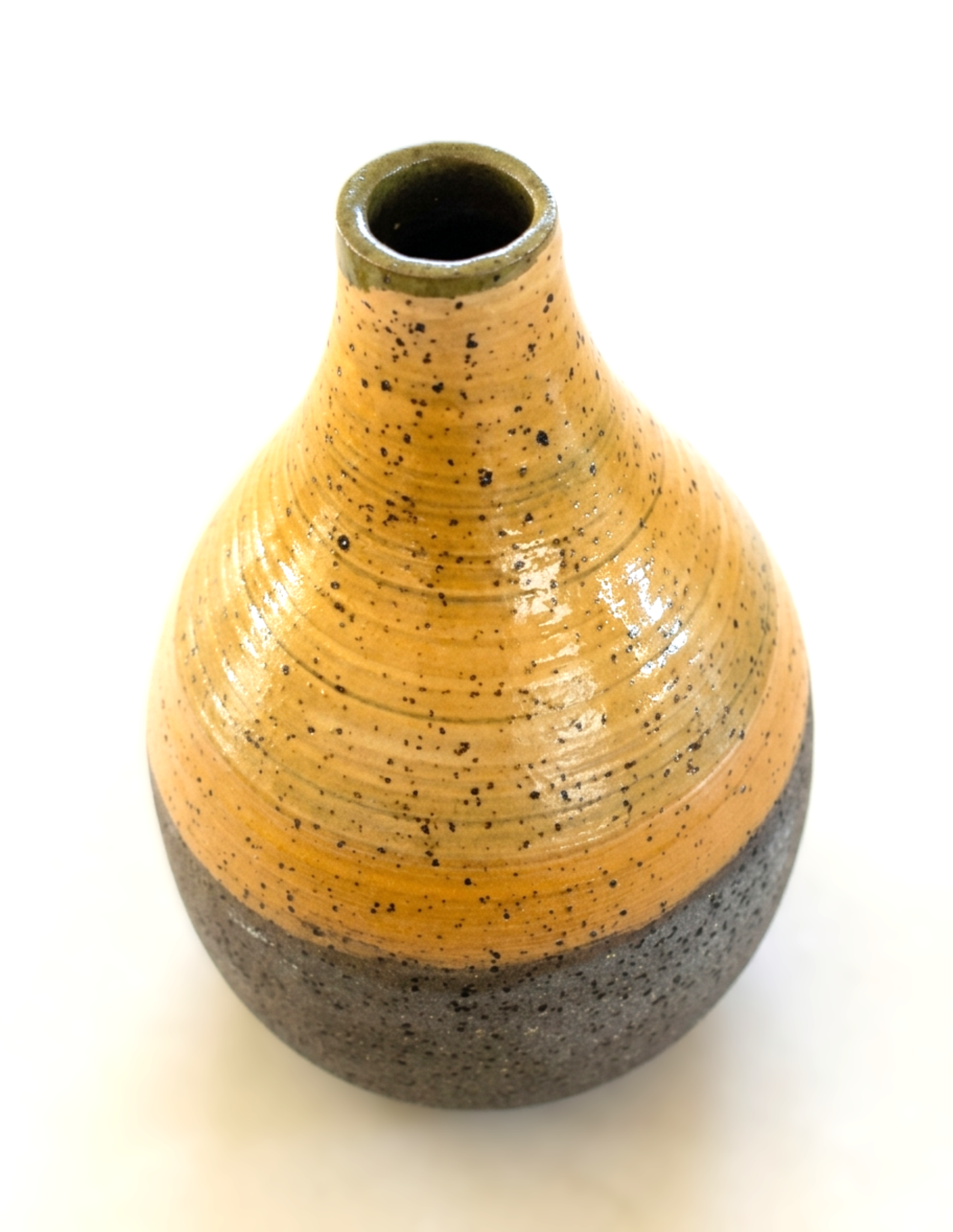 vase (2023) Clay, underglaze, glaze